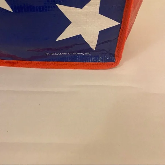 Set of 2 Patriotic Aprons with Hallmark Star Print Gift Bag - Picture 11 of 16